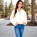 White Large Women's Zip-Up Collared Jacket with Front Flap Pockets