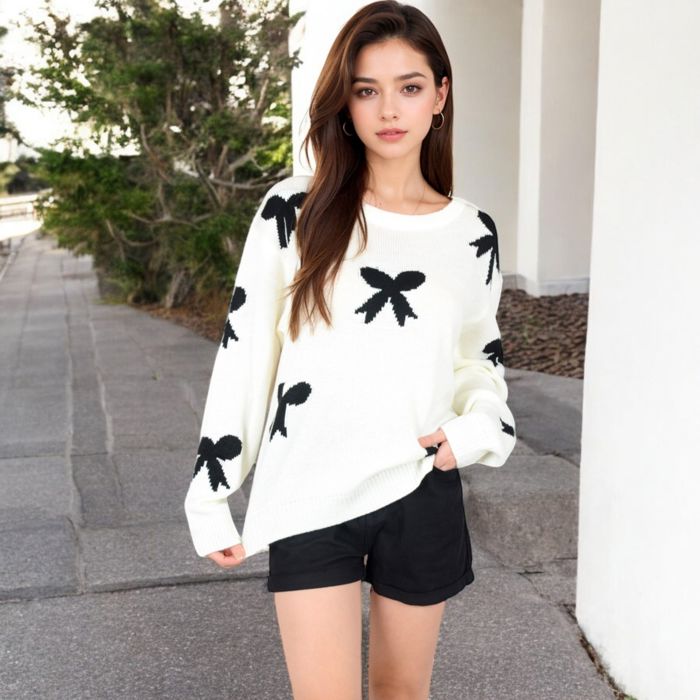 Women's Sweater with Bow Pattern Long Sleeves