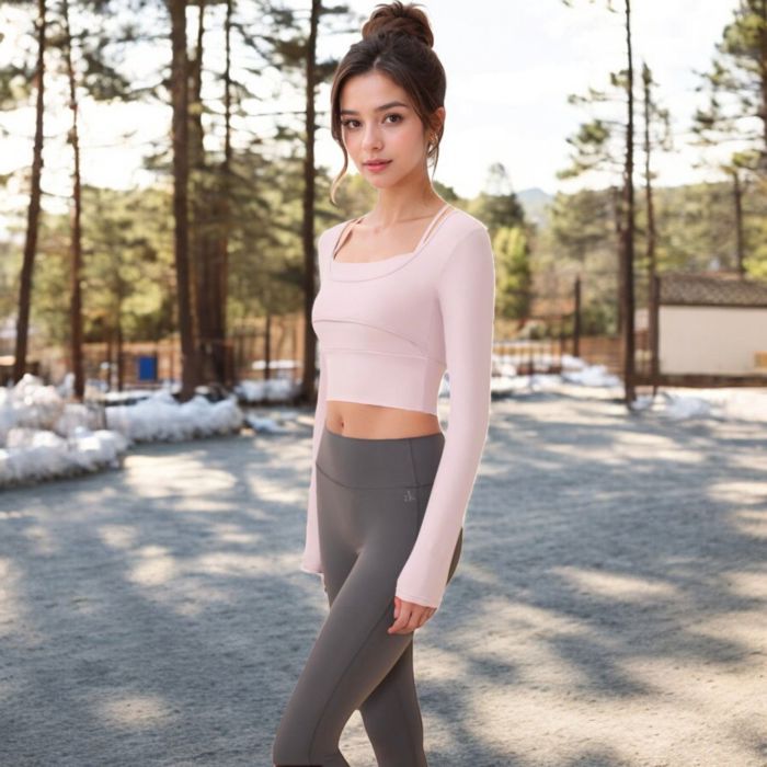 Women's Long Sleeve Square Neck Cropped Activewear Top with Fitted Design