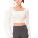 White Large Women's Long Sleeve Square Neck Cropped Activewear Top with Fitted Design