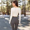 White Large Women's Long Sleeve Square Neck Cropped Activewear Top with Fitted Design