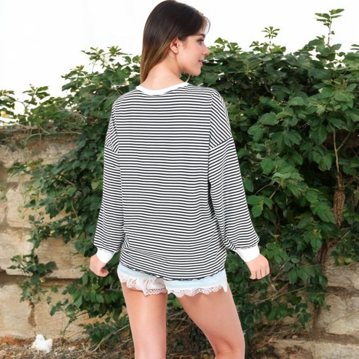 Women's Striped Long Sleeve Oversized Pullover Top with Ribbed Crew Neck