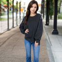 Black Large Women's Oversized Long Sleeve Pullover Sweatshirt with Drop Shoulders and Side Slits