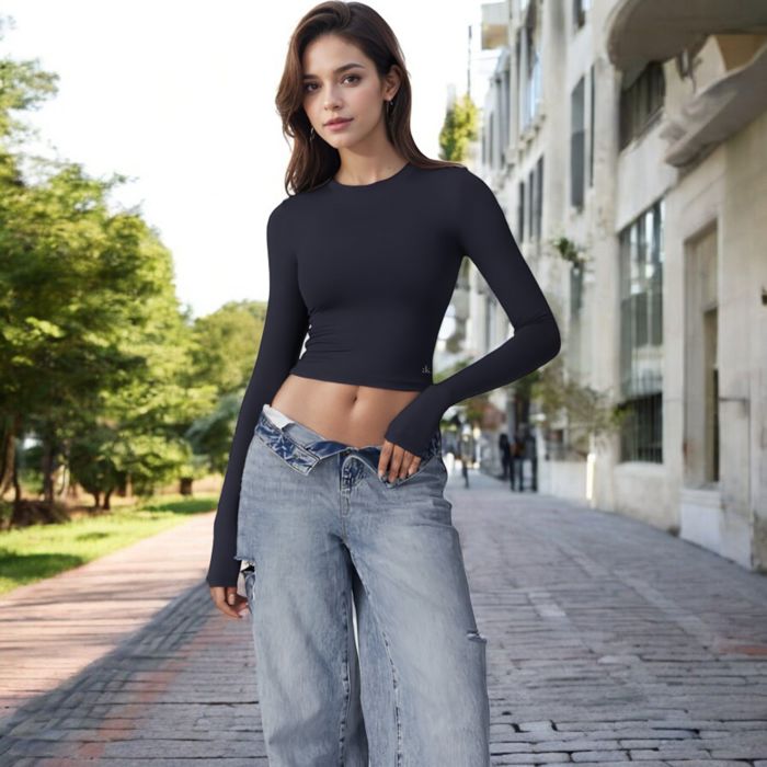 Women's Long Sleeve Cropped Crew Neck Top