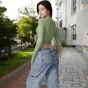 Green Small Women's Long Sleeve Cropped Crew Neck Top