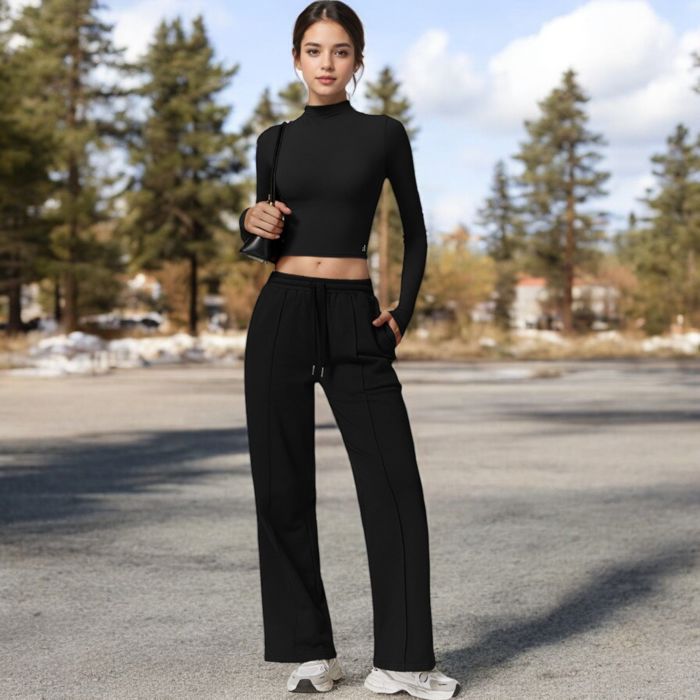 Women's Long Sleeve Mock Neck Cropped Activewear Top