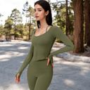 Green Large Women's Long Sleeve Zip-Up Top with Thumbholes