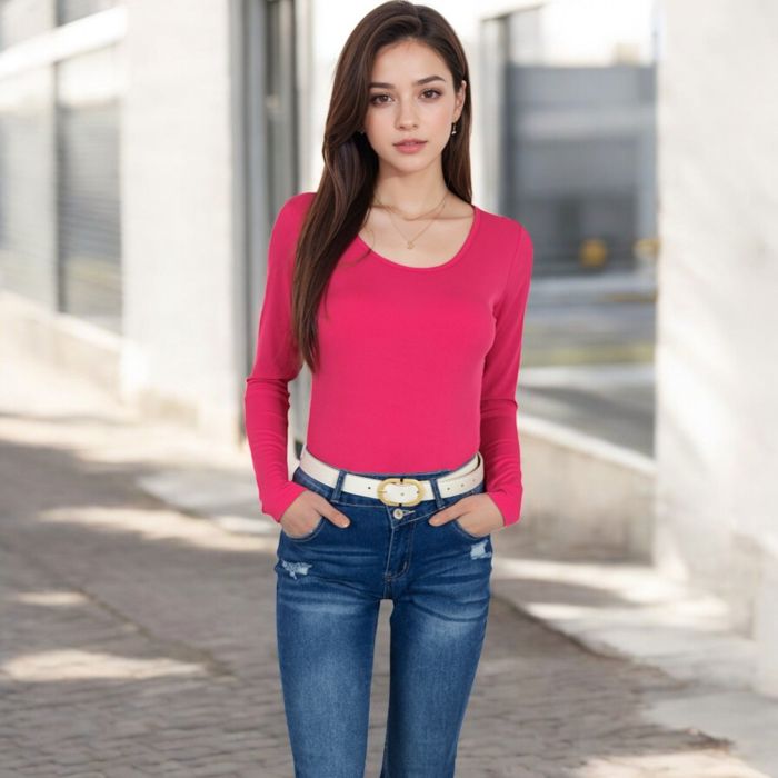 Women's Long Sleeve Scoop Neck Stretch Knit Top