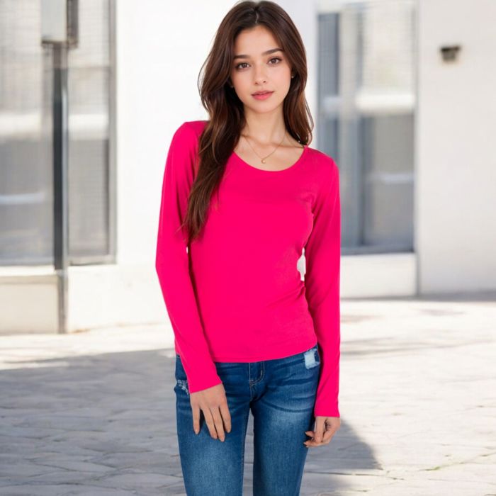 Women's Long Sleeve Scoop Neck Stretch Knit Top