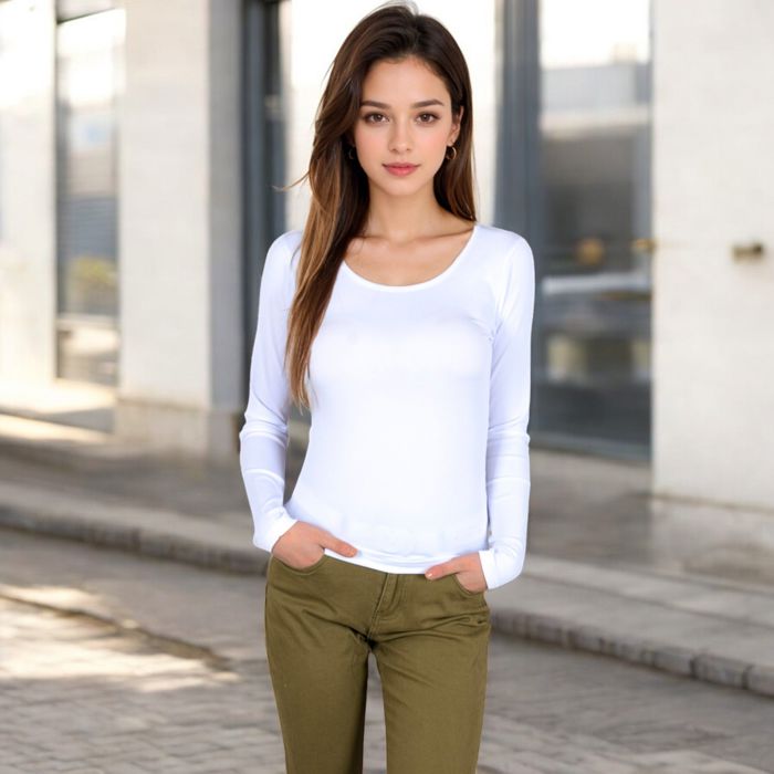 Women's Long Sleeve Scoop Neck Stretch Knit Top