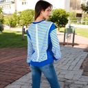 Blue Large Women's Striped Crew Neck Sweatshirt with Contrast Sleeves