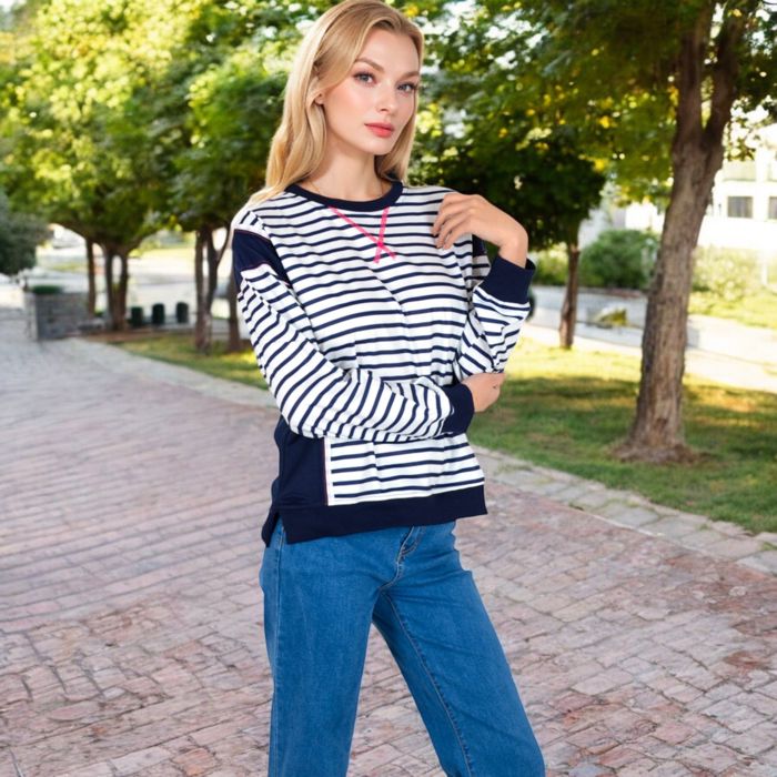 Women's Striped Crew Neck Sweatshirt with Contrast Sleeves