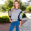 Blue Large Women's Striped Crew Neck Sweatshirt with Contrast Sleeves