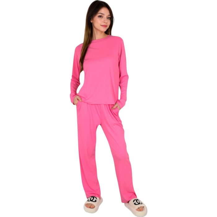 Women's Long Sleeve Pajama Set with Relaxed Fit and Soft Fabric