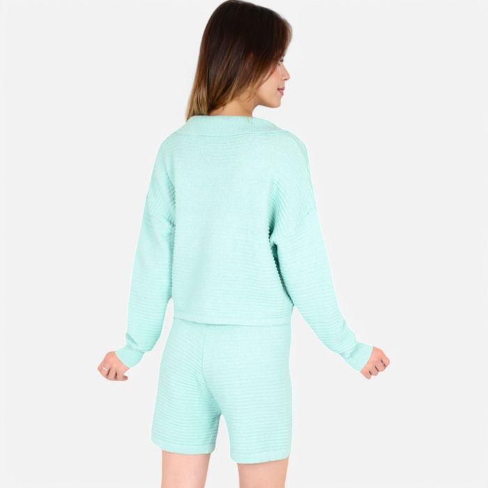 Women's-Textured-Long-Sleeve-Pullover-and-Shorts-Set-with-Collared-Neckline