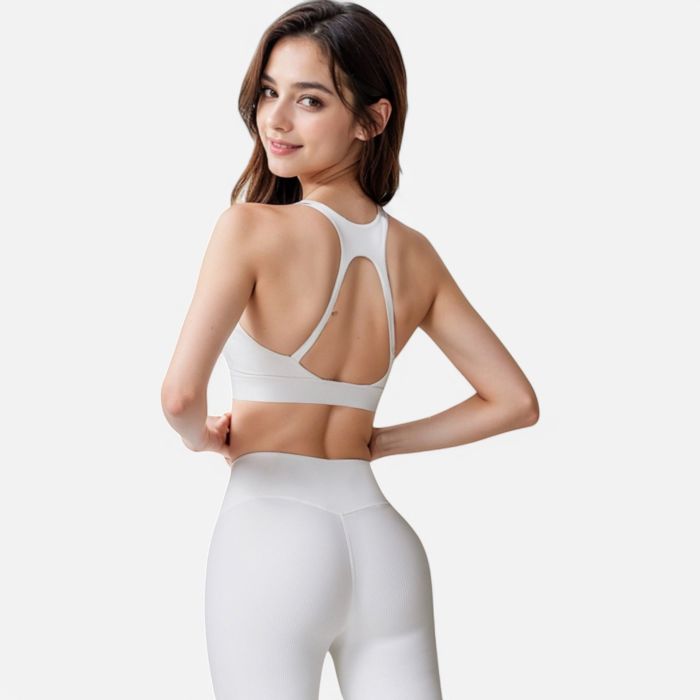 Women's Seamless Ribbed Sports Bra with Scoop Neck and Wide Straps