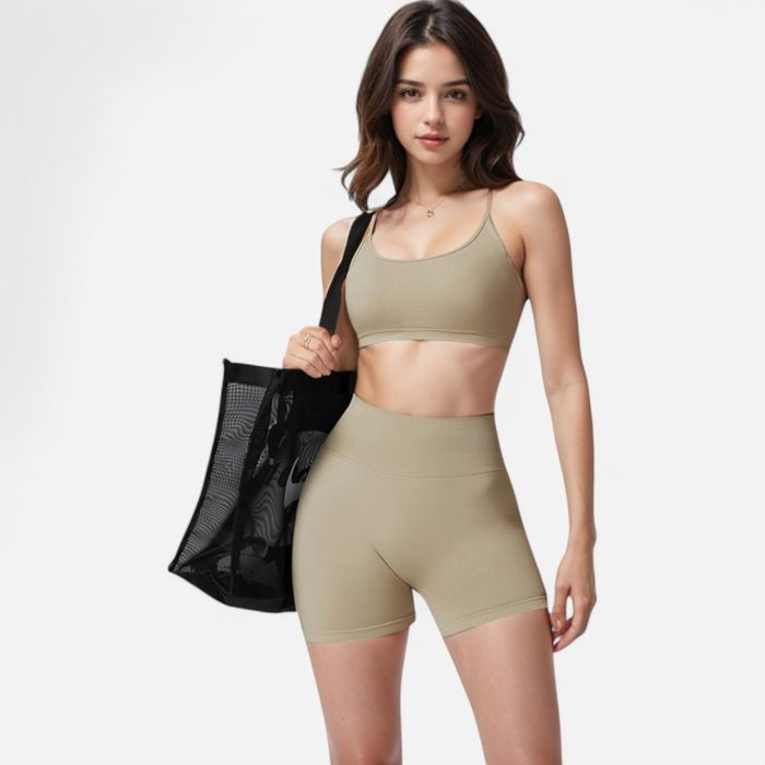 Women's Seamless Sports Bra with Scoop Neck and Thin Fixed Straps