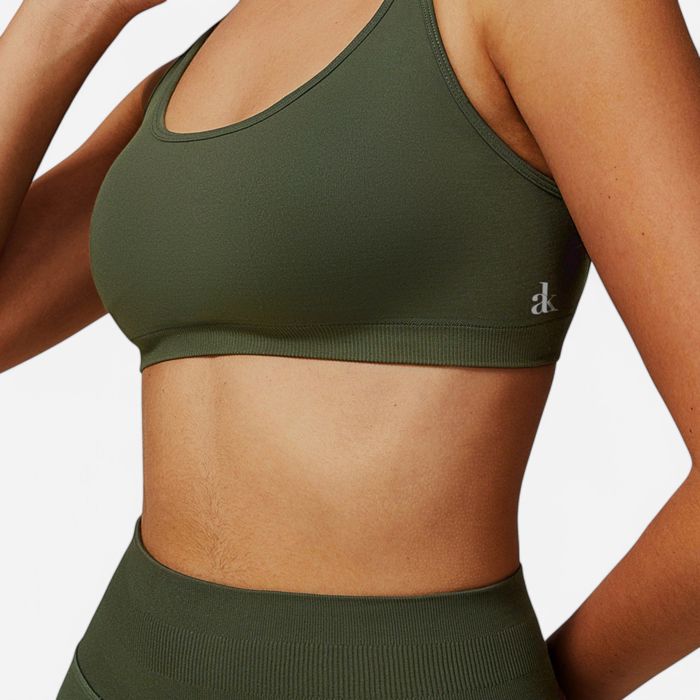 Women's Seamless Sports Bra with Scoop Neck and Thin Fixed Straps