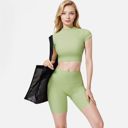 Green Small Women's Short Sleeve Ribbed Crop Top with Crew Neck and Stretch Fabric