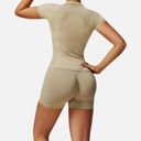 Beige Medium Women's Short Sleeve Seamless Fitted Tee with Crew Neck and Stretch Fabric