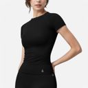 Black Large Women's Short Sleeve Seamless Fitted Tee with Crew Neck and Stretch Fabric