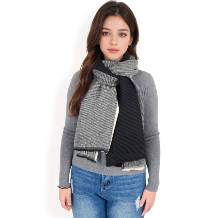 Women's Color Block Knitted Scarf with Gradient Design and Soft Warm Fabric