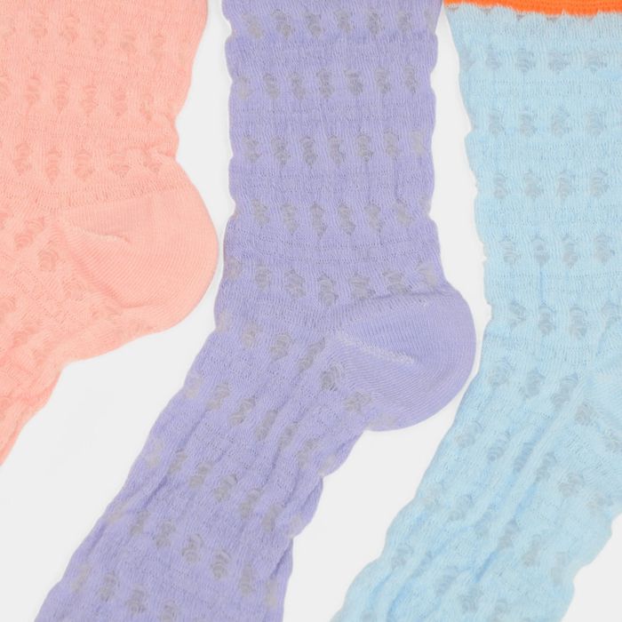 Women's Textured Knit Crew Socks with Color Block Cuffs and Toe Accents