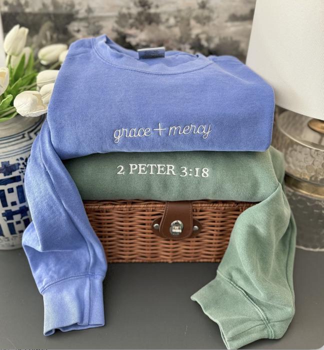 Personalized Embroidered Comfort Wash Sweatshirt | Custom Monogram Crewneck | Preppy Boutique Pullover | Custom Gift for Women & Teens