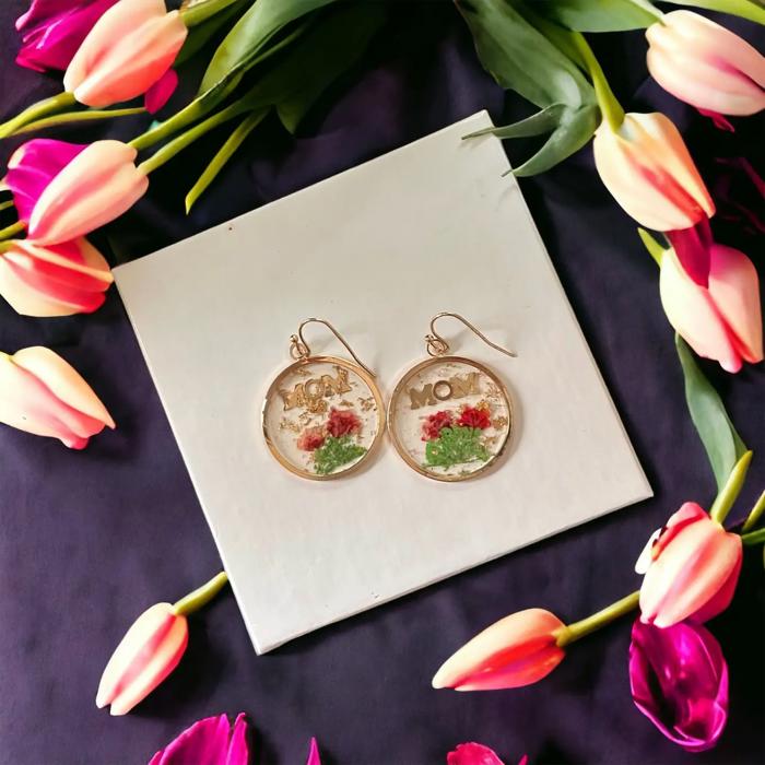 Pressed Flower Resin MOM Gold Earrings - Christmas Gift For Mother