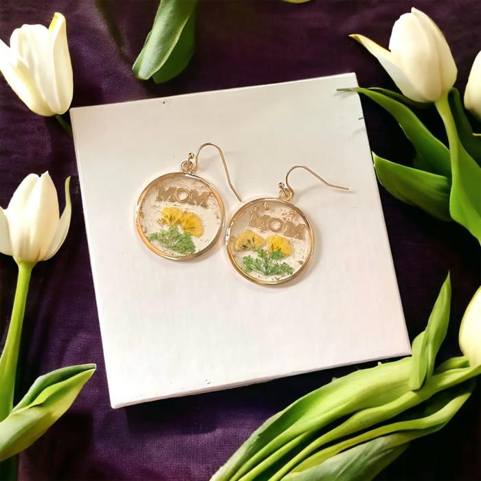 Pressed Flower Resin MOM Gold Earrings - Christmas Gift For Mother