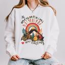 Small The Mountains are Calling White Sweatshirt, Faux Embroidery Retro Mountain Graphic 