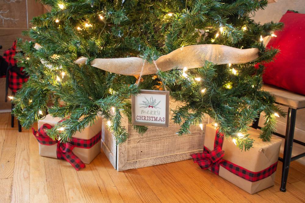 Rustic Farmhouse Reclaimed Wooden Christmas Tree Box Collar