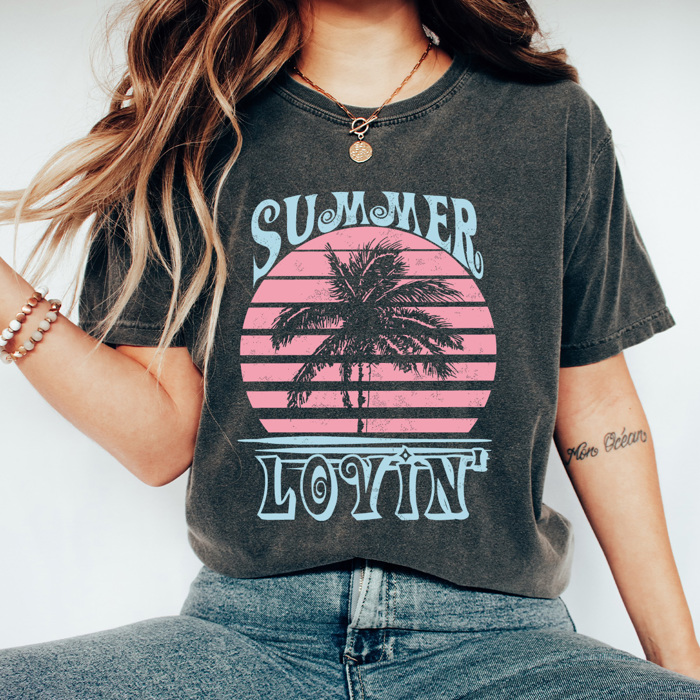 Summer Lovin' Sunset Comfort Colors Tee, Summer Beach Vacation Shirt, Beach Vacay Graphic Tee 