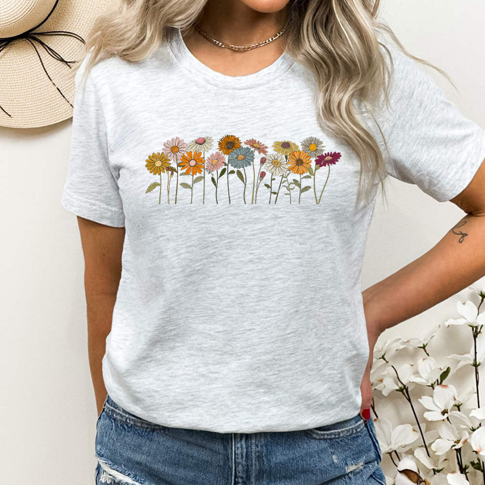 Vintage Daisy Soft Graphic Tee, Whimsical Flower Patch Shirt, Floral Tee