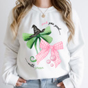  Pink Goes Good With Green Bows Fleece Sweatshirt, Pink And Green Witches Bows Pullover 