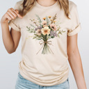 XL Cream Vintage Flower Boquete Graphic Tee, Retro Floral Shirt, Spring Flowers Tee