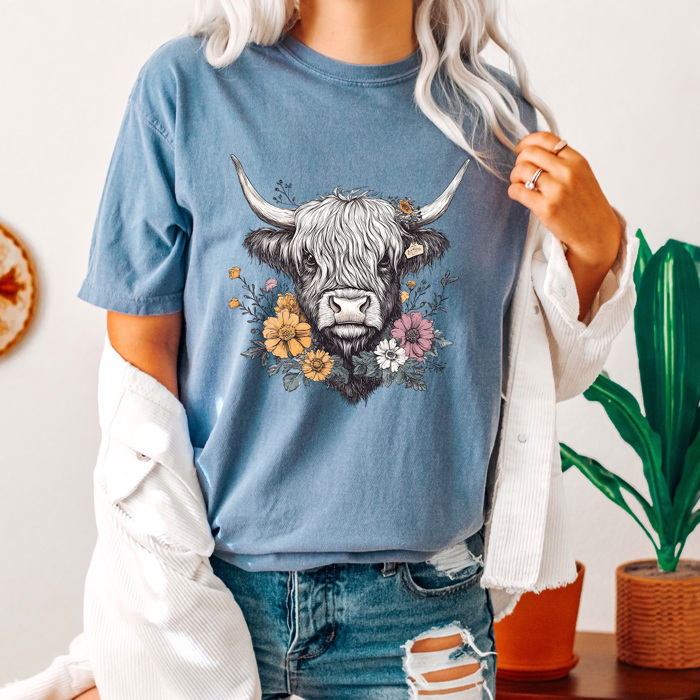 Floral Highland Cow Comfort Colors Tee, Western Flower Cow Printed Tee, Cowgirl Shirt 