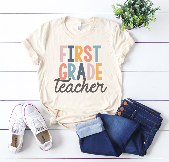 Modern Teacher Graphic Tee, Cute Teacher Shirt, Teacher Grade Shirt, Back to School Shirt, Teacher Appreciation Gift, Hello Teacher Shirt