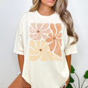 XL Cream Grunge Flower Graphic Tee, Vintage Tee, Distressed Tee, Trendy Graphic Tee, Flower Shirt, Boho Flower, Boho Tee