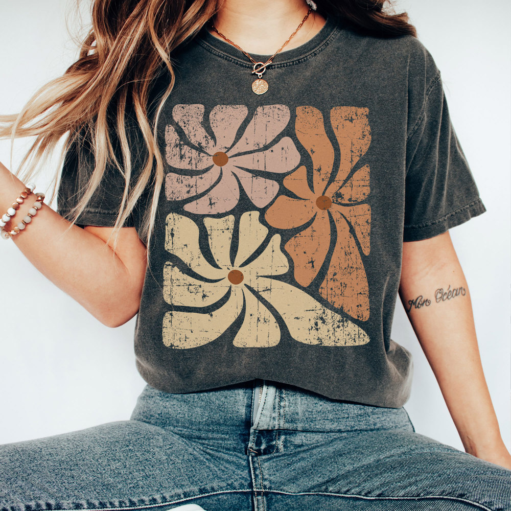 Grunge Flower Graphic Tee, Vintage Tee, Distressed Tee, Trendy Graphic Tee, Flower Shirt, Boho Flower, Boho Tee