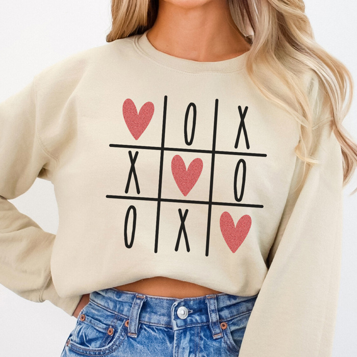 XOXO Tic Tac Toe Graphic Tee, Valentine Graphic Tee, XOXO Shirt, Cute Valentine's Day Tee, Glitter Heart Tee