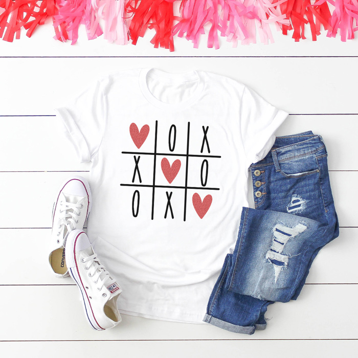 XOXO Tic Tac Toe Graphic Tee, Valentine Graphic Tee, XOXO Shirt, Cute Valentine's Day Tee, Glitter Heart Tee