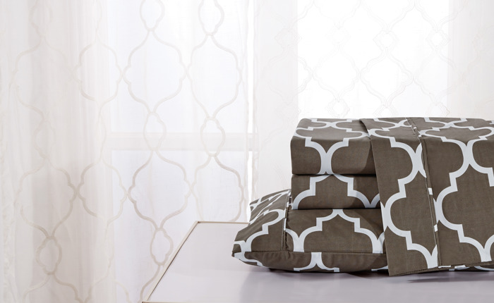 Bibb Home Egyptian Luxury 1800 Count Printed 4 Piece Sheet Set