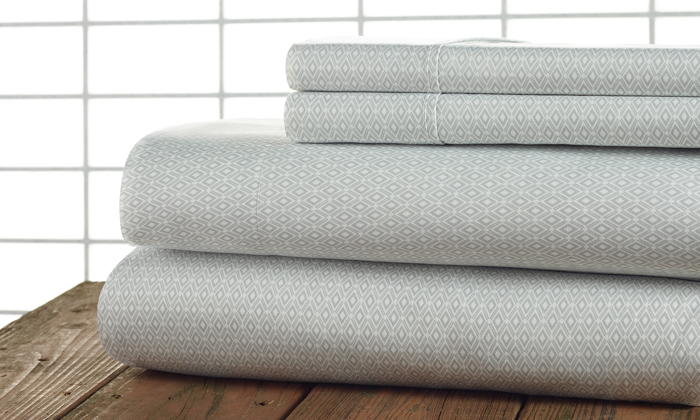 Bibb Home Egyptian Luxury 1800 Count Printed 4 Piece Sheet Set