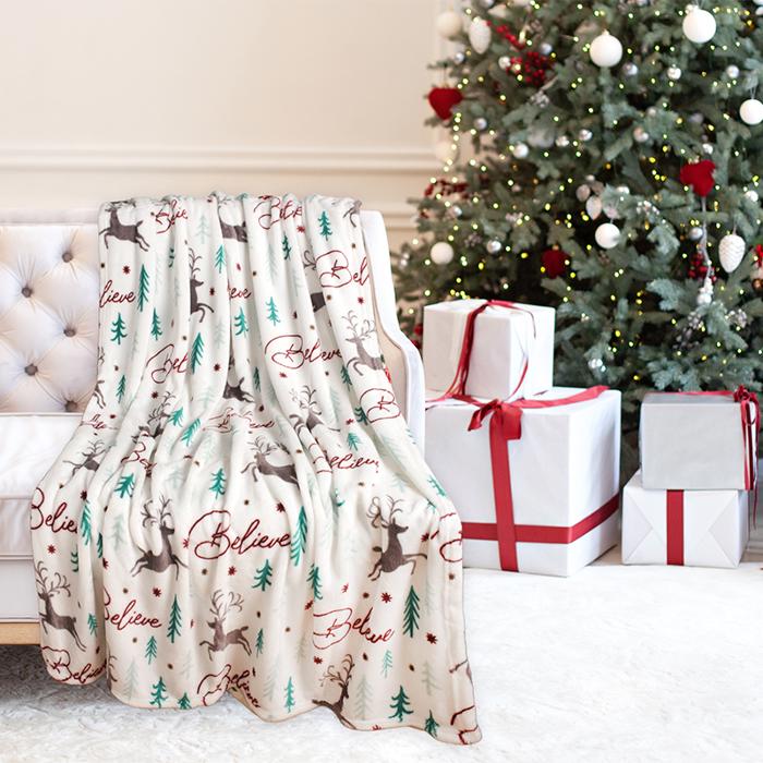 Kathy ireland Holiday Print Plush Flannel Throw Blanket
