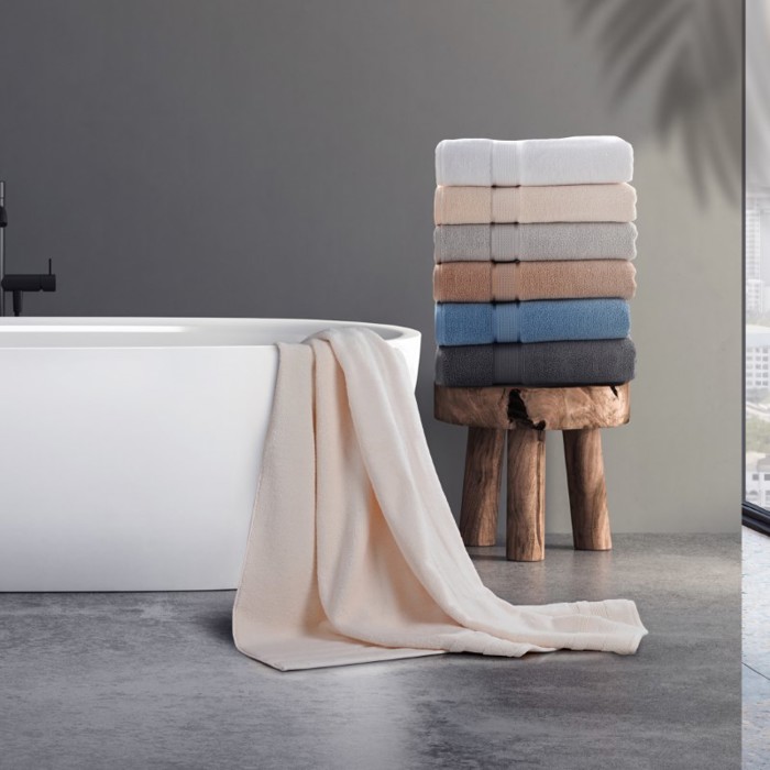 Kathy Ireland 4-8 Piece Zero Twist Cotton Plush Bath Towel Set