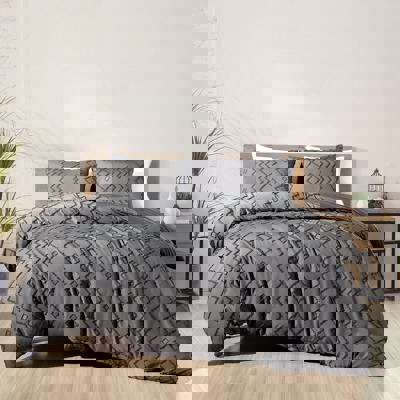 Bibb Home 2000 Count Tufted Duvet Cover (3-Piece)