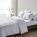 Full/Double White Bibb Home 2000 Count Tufted Duvet Cover (3-Piece)