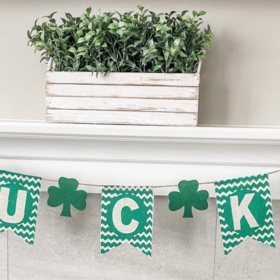 St. Patrick's Day Lucky Shamrock Burlap Banner