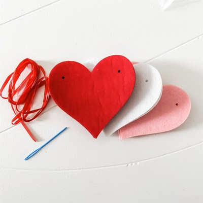 Fun Easy DIY Felt Heart Valentine's Day Banner Garland Kit 